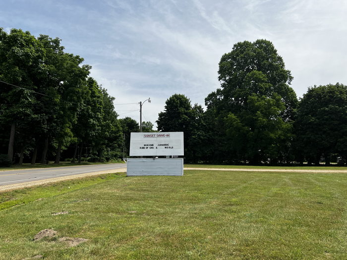 Sunset Auto Theatre - July 2 2022 Photo (newer photo)